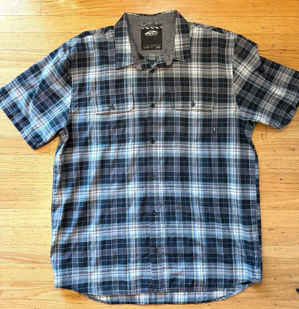 Vans Off The Wall Men's Short Sleeve Plaid Button-Down Shirt, Blue/Grey/White, S